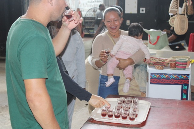 Participantes durante la inauguración